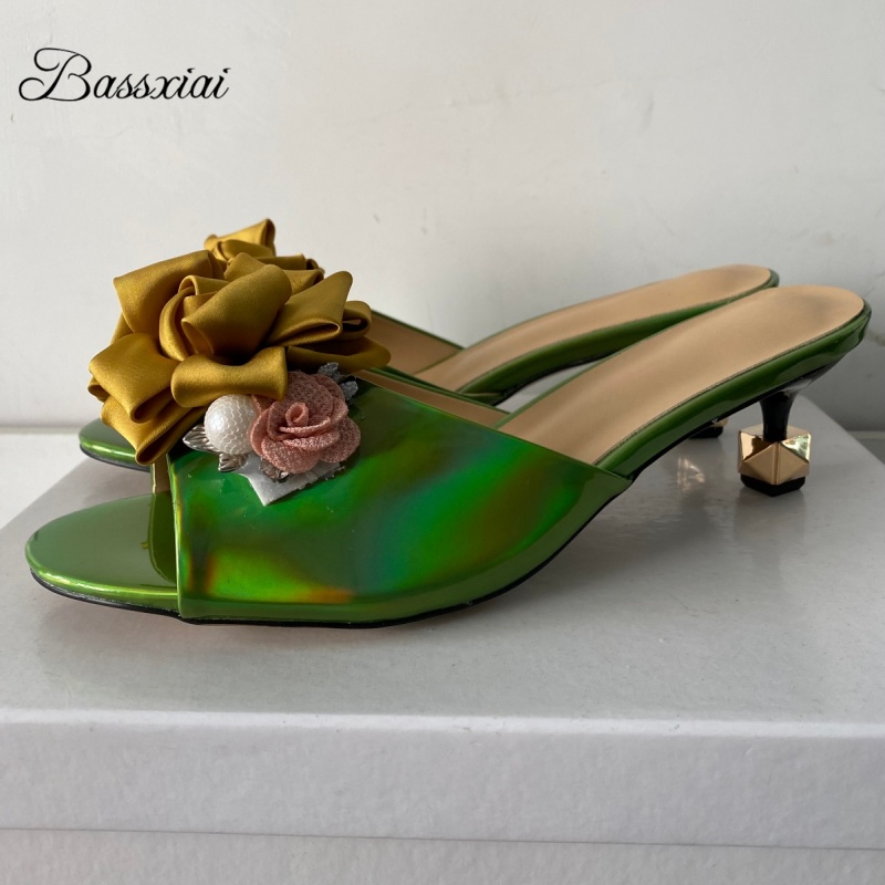 Kitten Heel Women - Sandales à fleurs faites à la
